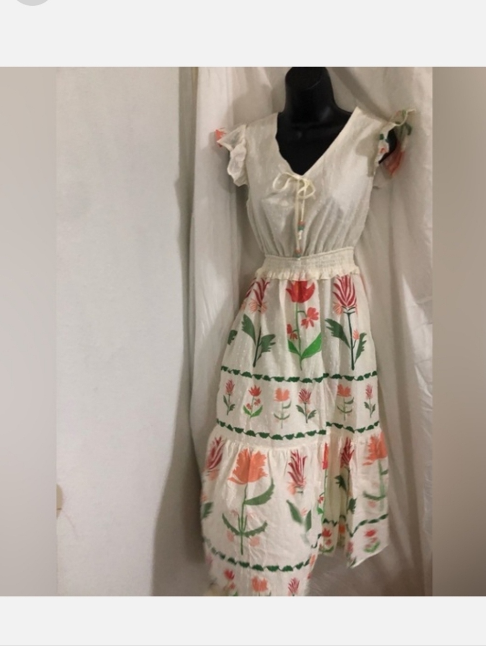 Green orange floral ruffled shoulder smocked waist midi cream dress size Large